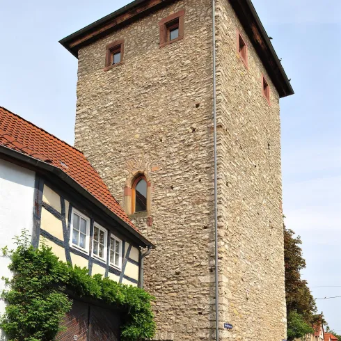 Blick auf den Untertorturm von Westen (© VG Monsheim/Fotograf Carsten Costard)