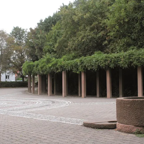 Kerweplatz Kuhardt (© Südpfalz Tourismus VG Rülzheim e.V.) Kerweplatz Kuhardt (© Südpfalz Tourismus VG Rülzheim e.V.)