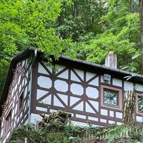 Waldhaus Außenansicht (© Jasmin Schlimm-Thierjung)