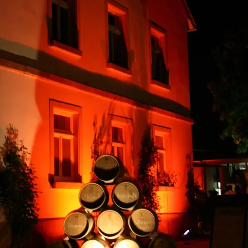 Hochstadt Weinmosaik (© Verein Südliche Weinstrasse Offenbach)