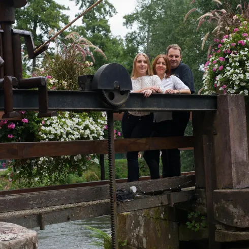 Bild von Eigentümer auf Brücke Bild von Eigentümer auf Brücke