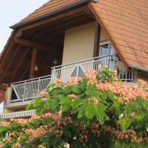 Balkon von außen