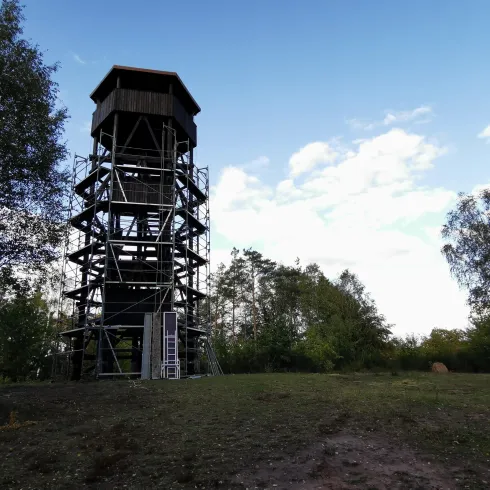 Schindhübelturm - noch mit Gerüst Schindhübelturm - noch mit Gerüst