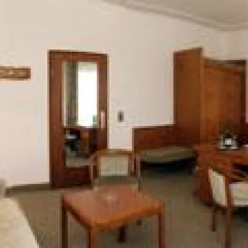 Hotel Kaufmann - Hotelzimmer Hotel Kaufmann - Hotelzimmer